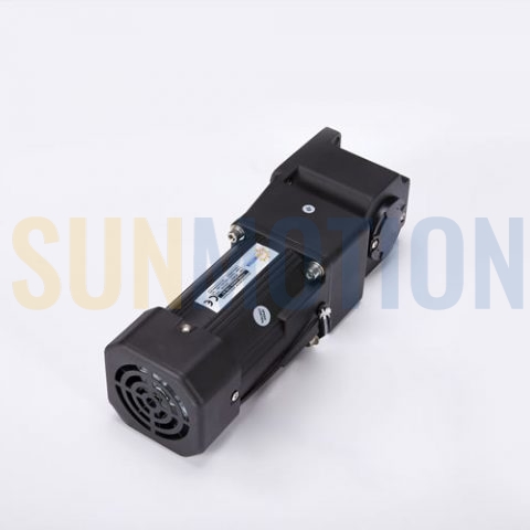 1U2A8454